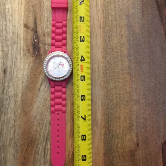 Hello Kitty pink Sanrio Watch - Picture 3 of 6